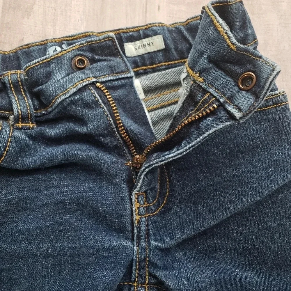 2T boys skinny‎ dark blue jean Oshkosh B'gosh